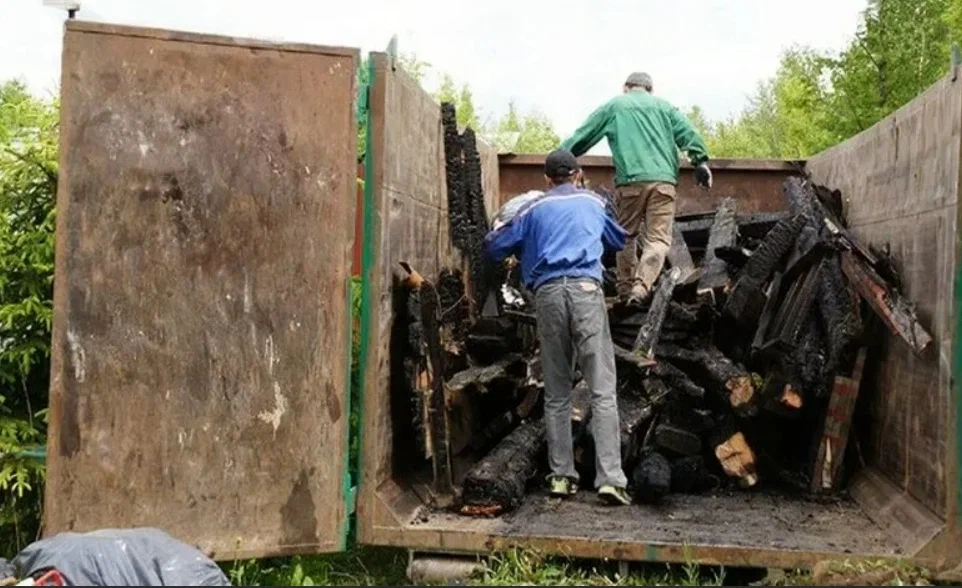 Вывоз мусора после пожара в Ейске от ПроМусор — уборка, утилизация, цена от 2525 руб