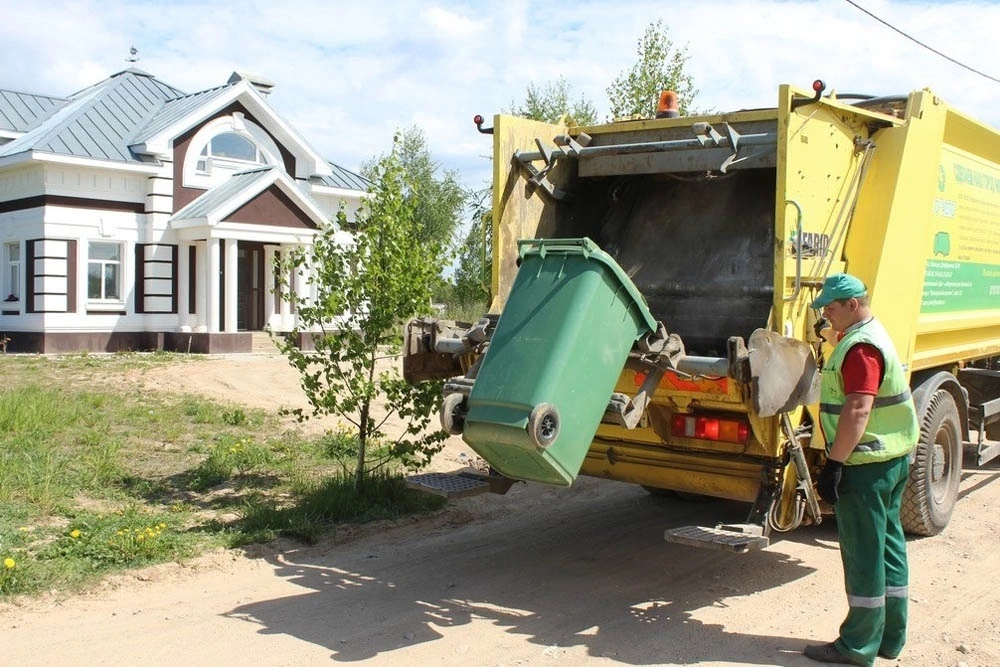 Вывоз мусора с дачи СНТ в Ейске от ПроМусор — вывоз дачного и садового мусора, цена от 1700 руб