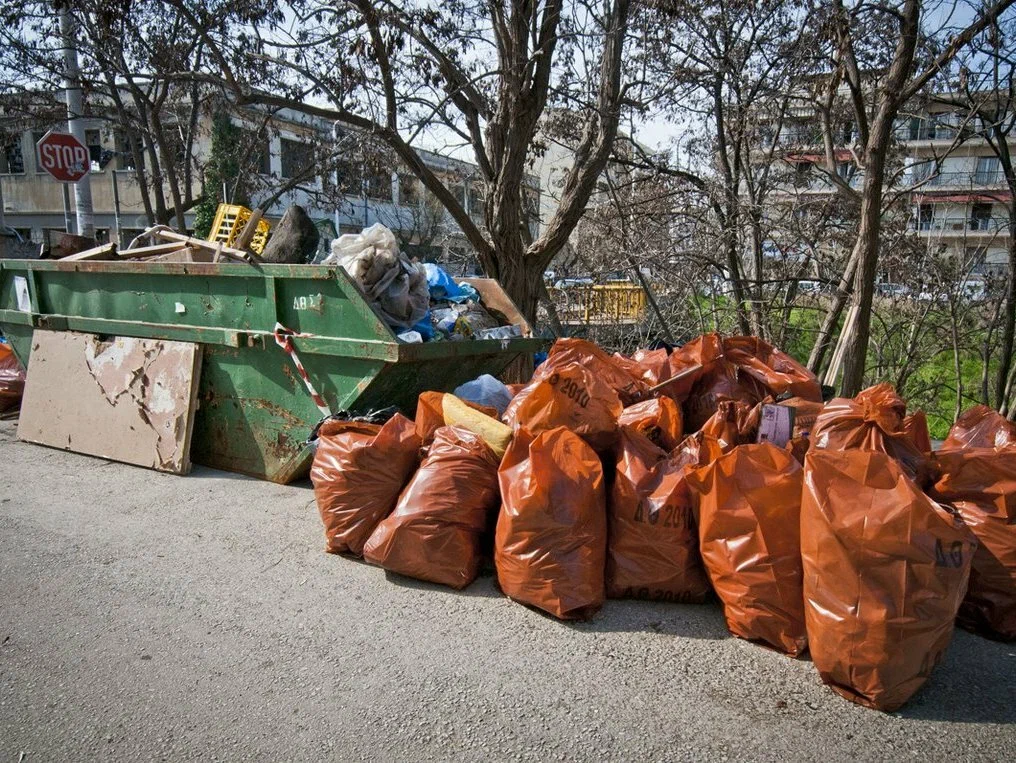 Круглосуточный вывоз мусора в Ейске в октябре