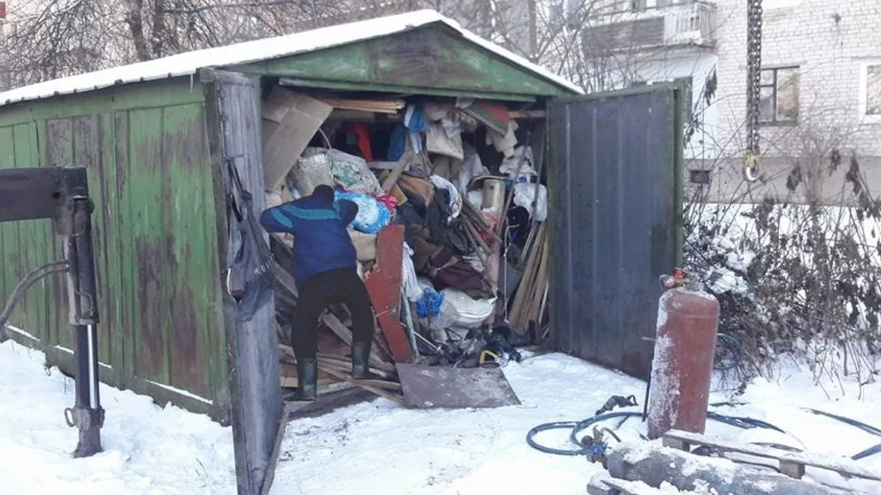 Вывоз мусора из гаража с гарантией чистоты в Ейске в октябре